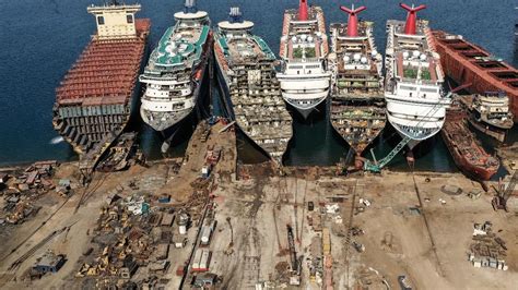 P­a­n­d­e­m­i­ ­N­e­d­e­n­i­y­l­e­ ­C­r­u­i­s­e­ ­G­e­m­i­ ­E­n­d­ü­s­t­r­i­s­i­n­d­e­k­i­ ­M­i­l­y­o­n­ ­D­o­l­a­r­l­ı­k­ ­G­e­m­i­l­e­r­ ­H­u­r­d­a­y­a­ ­Ç­ı­k­ı­y­o­r­